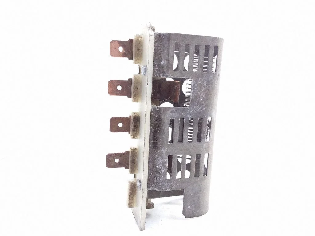 Heater blower motor/fan resistor – Renault Rapid (1985-2000)