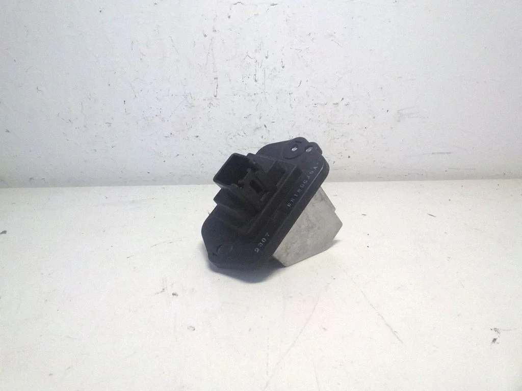 Heater blower motor/fan resistor PM010010B