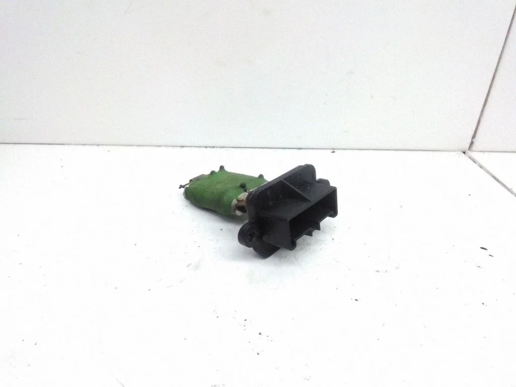 Heater blower motor/fan resistor 2R5KR62K