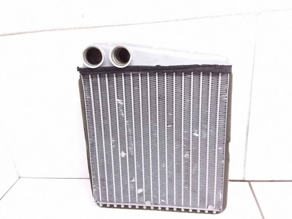 Krāsniņas radiators 1K0819031A