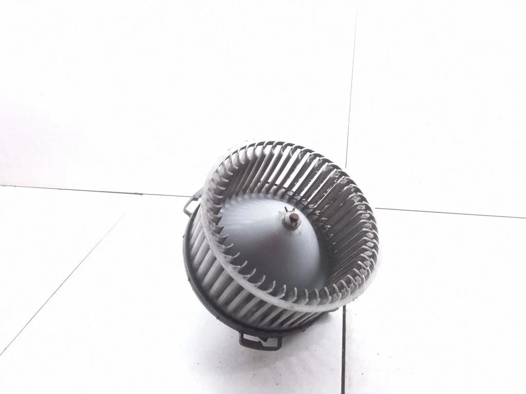Heater fan/blower HB111BN7N02
