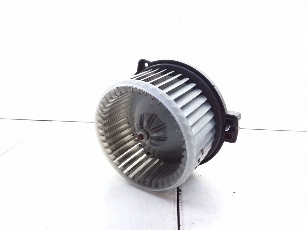 Heater fan/blower – Toyota Corolla Verso AR10 (2004-2009)