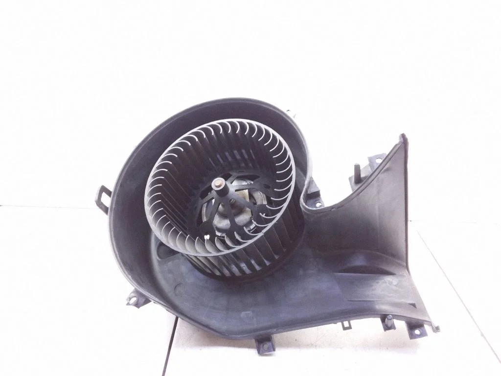 Krāsniņas ventilators/pūtējs – Saab 9-3 Ver2 (2003-2007)