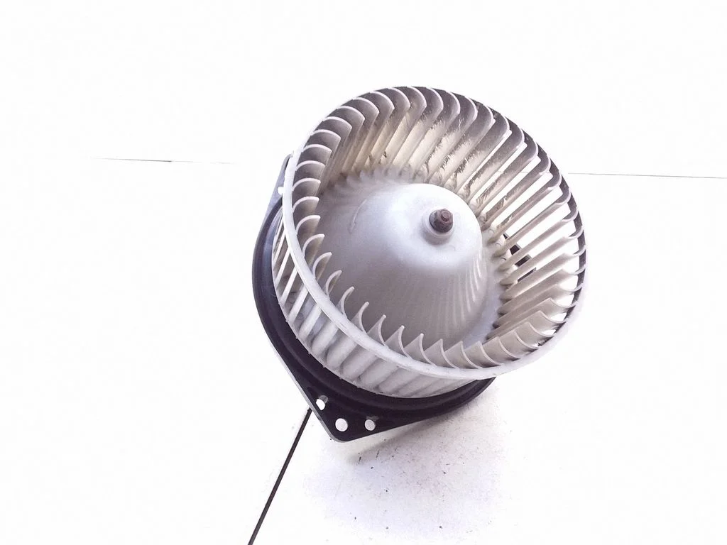 Krāsniņas ventilators/pūtējs 12VK7411