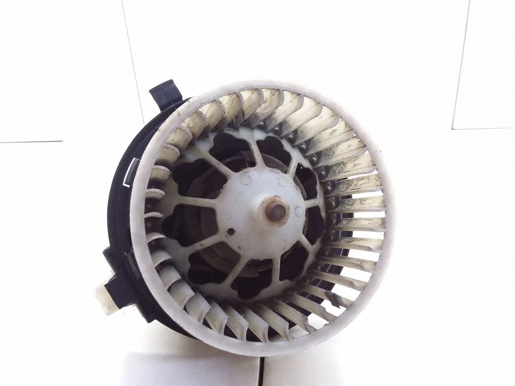 Heater fan/blower – Chrysler Town & Country III (1996-2000)