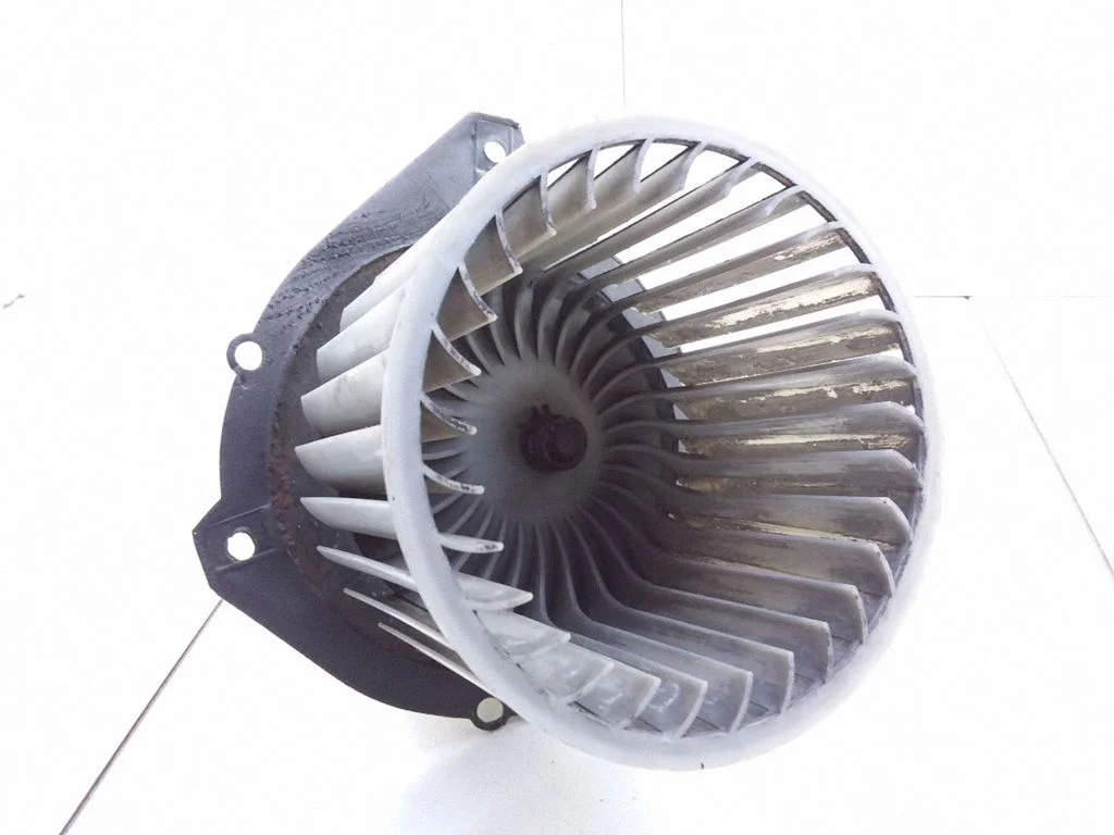 Krāsniņas ventilators/pūtējs E6RF18527