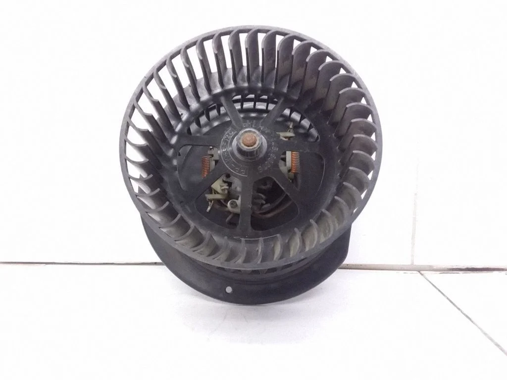 Salongipuhur 7M0819167