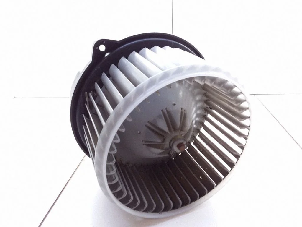 Heater fan/blower 72210AE111