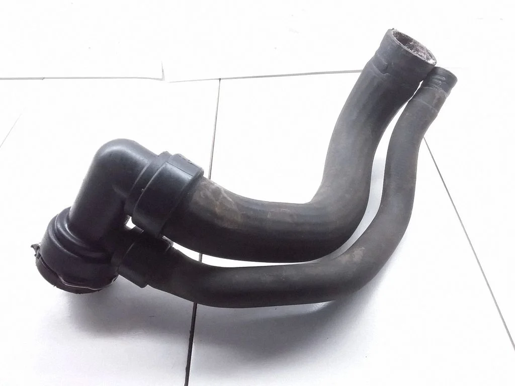 Engine coolant pipe/hose 13265594