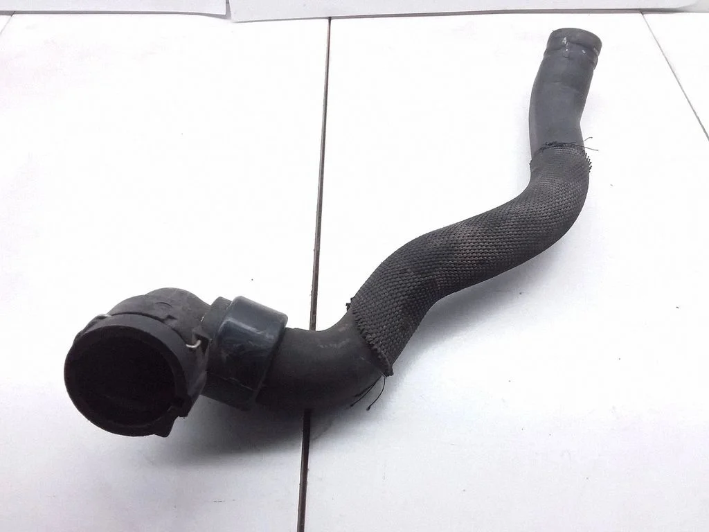 Engine coolant pipe/hose 13265600