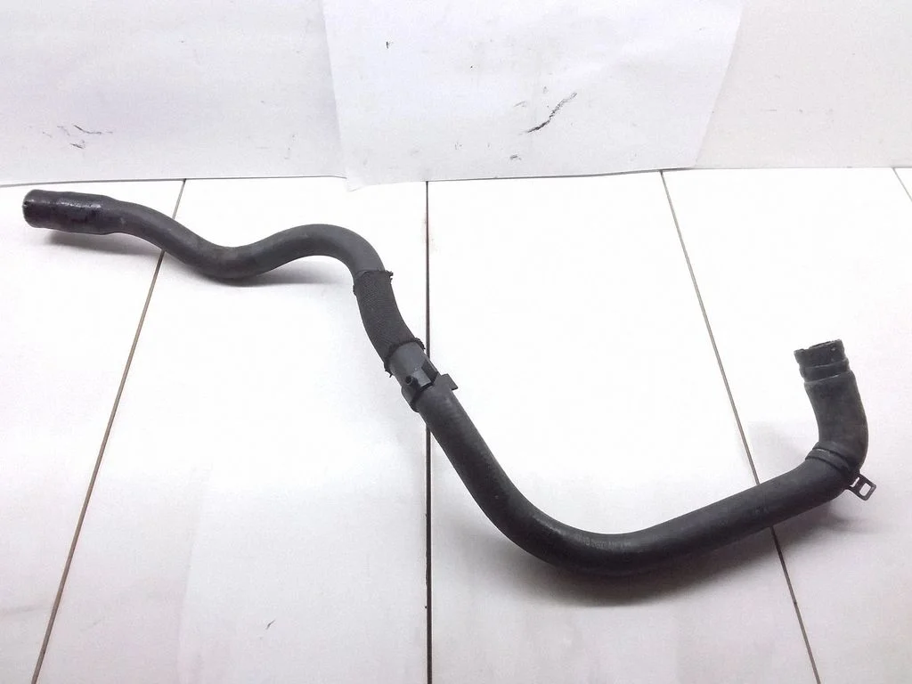 Engine coolant pipe/hose 4X438003AB