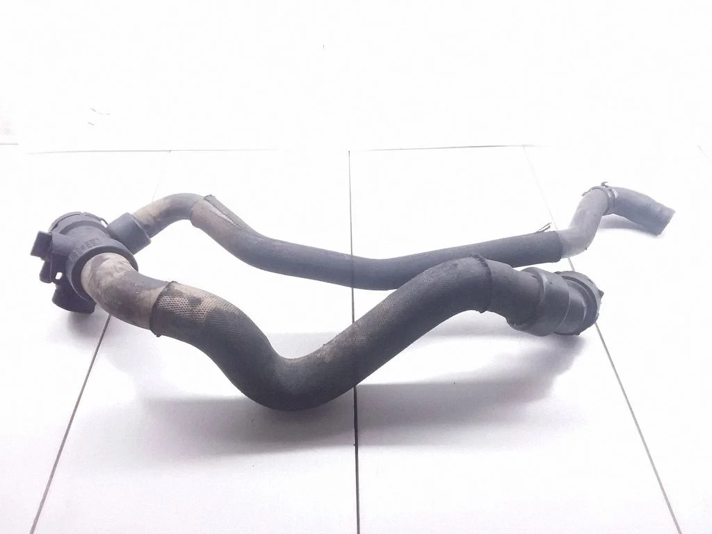 Engine coolant pipe/hose – Audi A4 S4 B6 8E 8H (2001-2005)