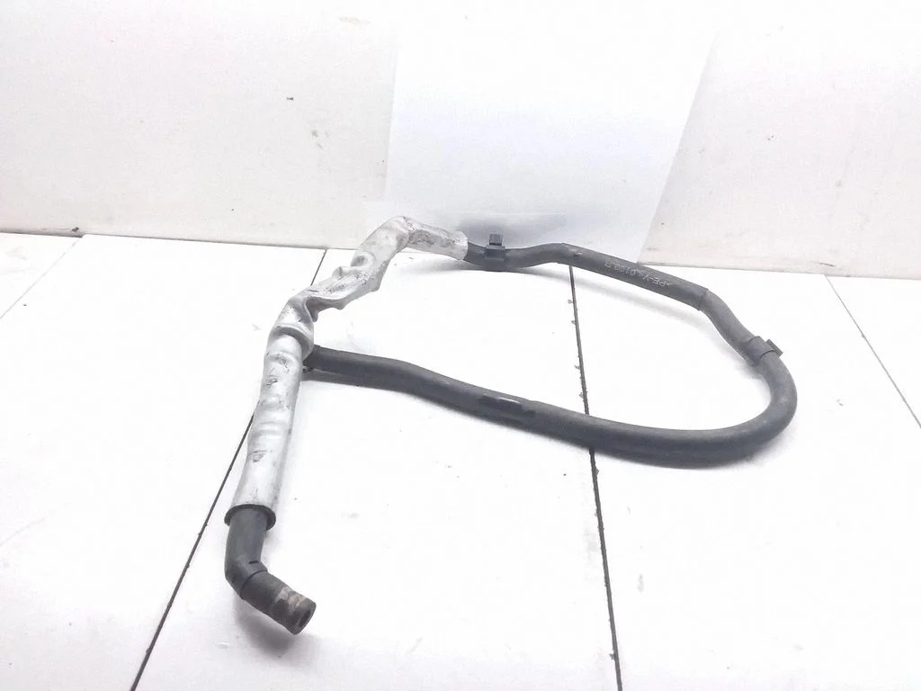 Mootori jahutusvedeliku toru / voolik 7L6122447BH