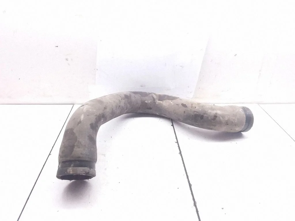 Motora dzesēšanas caurule (-es)/šļūtene (-es) 08671393
