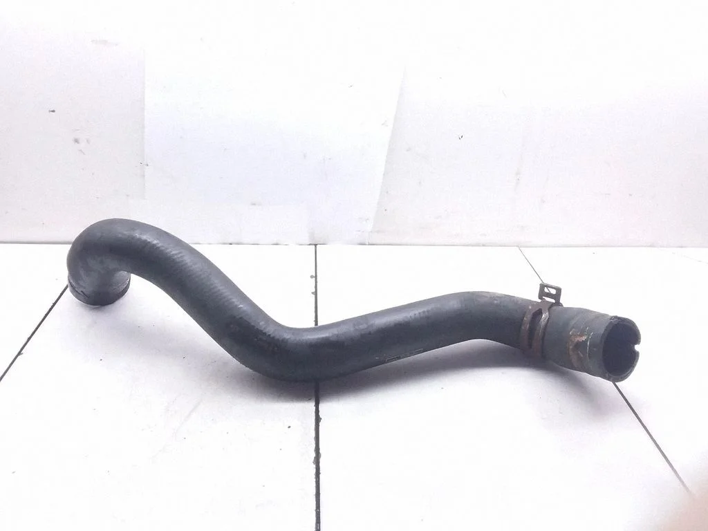 Engine coolant pipe/hose 3M5H8260CG