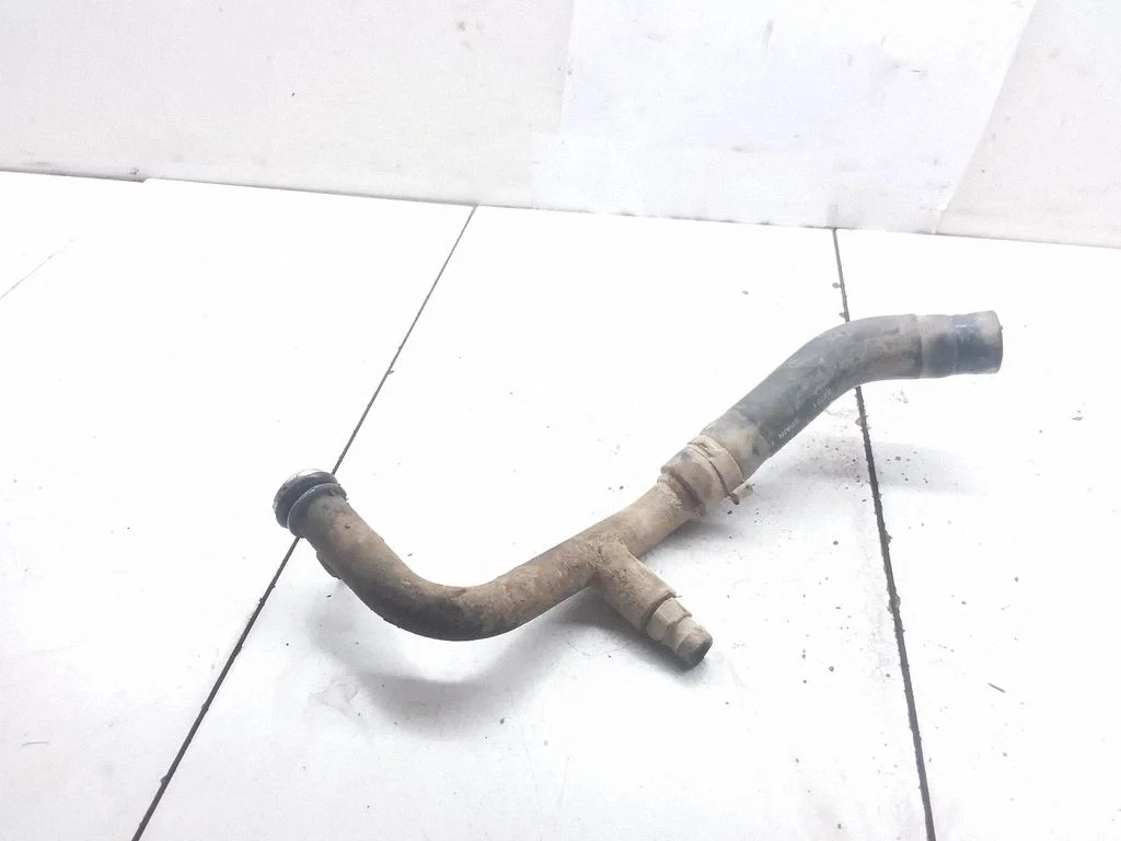 Motora dzesēšanas caurule (-es)/šļūtene (-es) 31104688