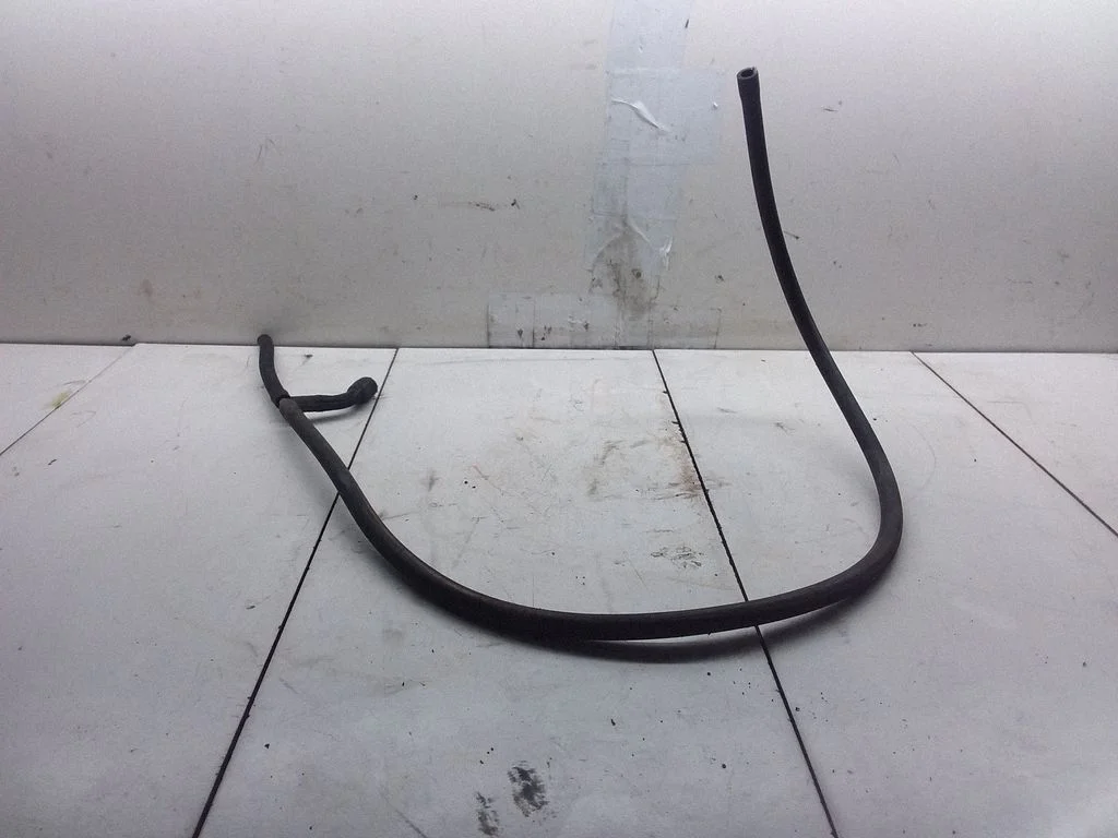 Engine coolant pipe/hose DBC1153