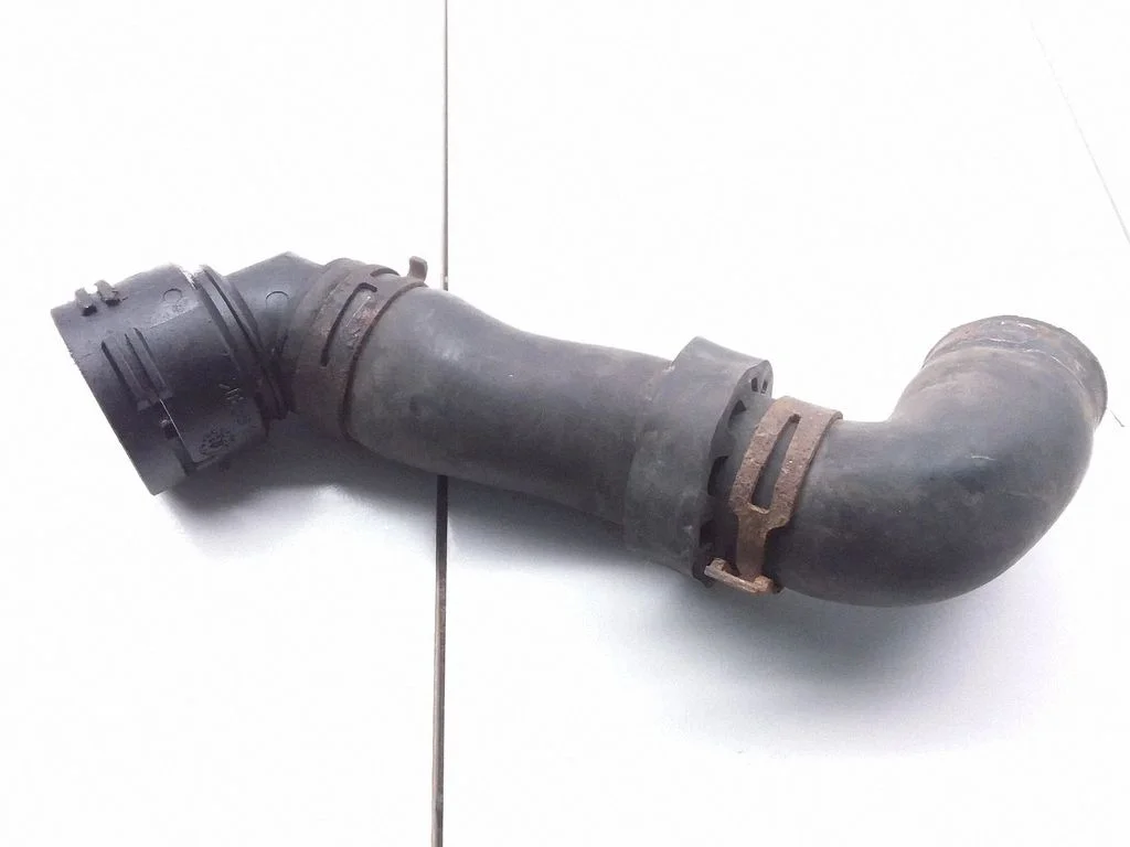 Engine coolant pipe/hose – Volkswagen Sharan (2001-2010)