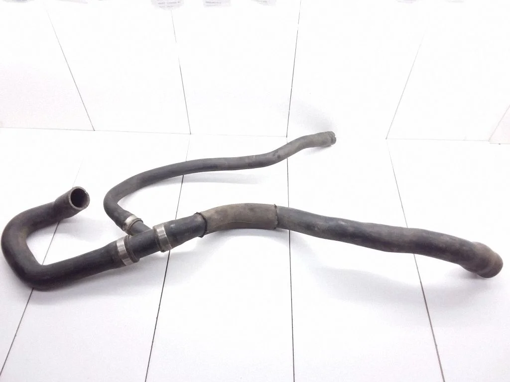 Engine coolant pipe/hose – Ford Focus C-MAX (2003-2010)