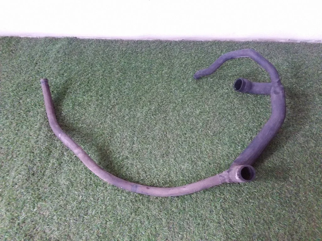 Engine coolant pipe/hose – Land Rover Discovery (1989-1998)