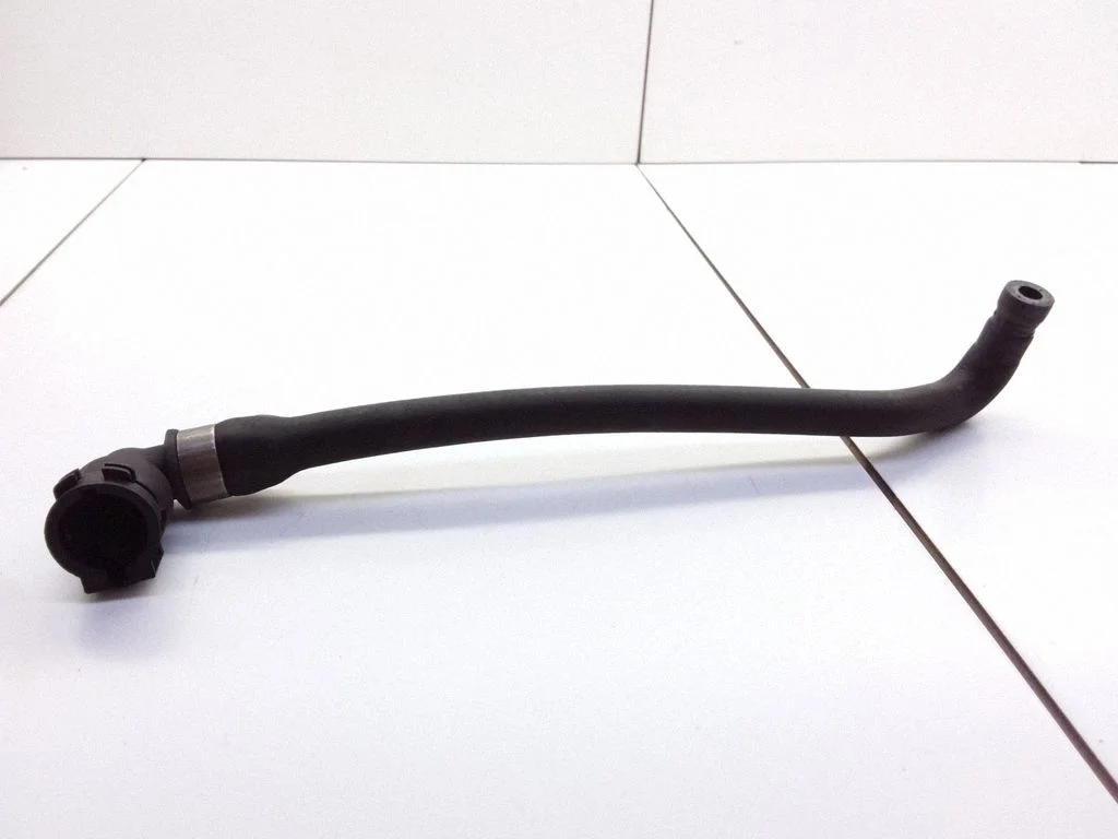 Mootori jahutusvedeliku toru / voolik – BMW 3-seeria E90 E91 (2005-2012)