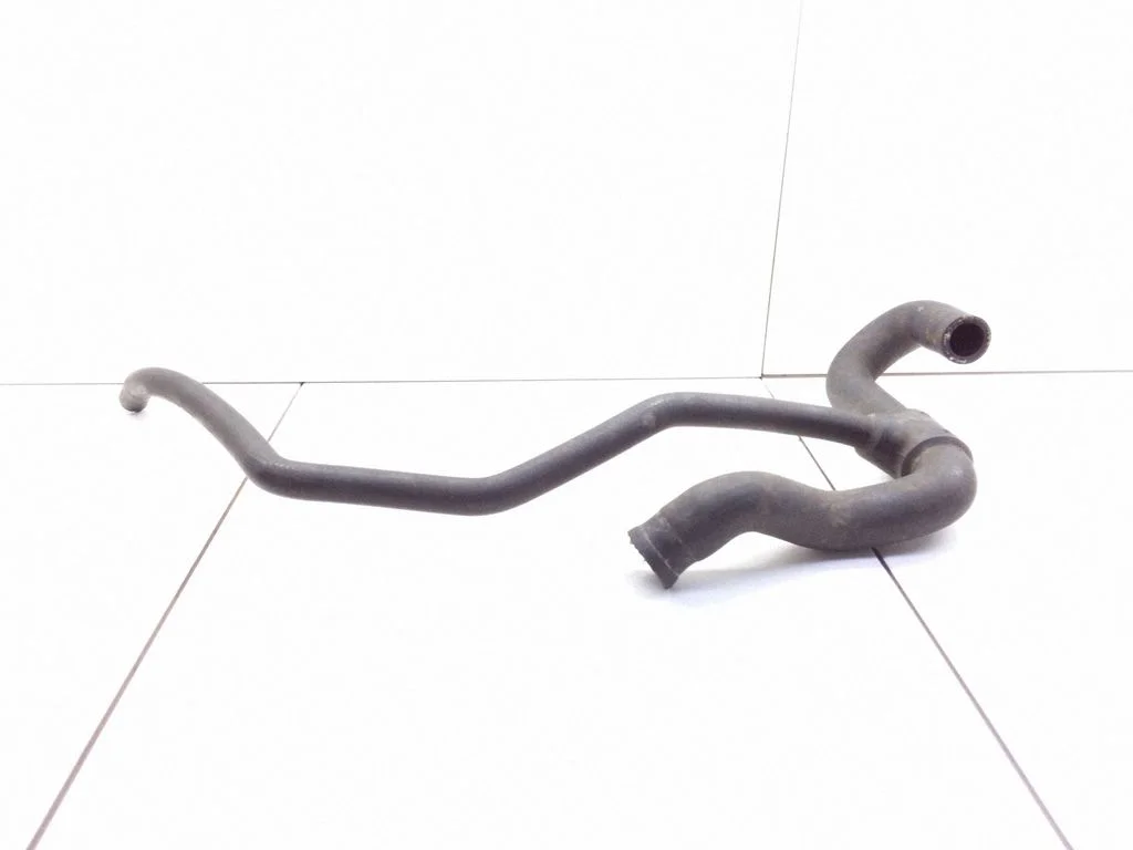 Motora dzesēšanas caurule (-es)/šļūtene (-es) XR8318K579