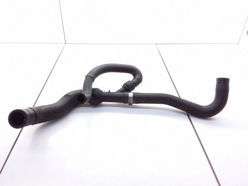 Engine coolant pipe/hose – Citroen C5 (2001-2004)