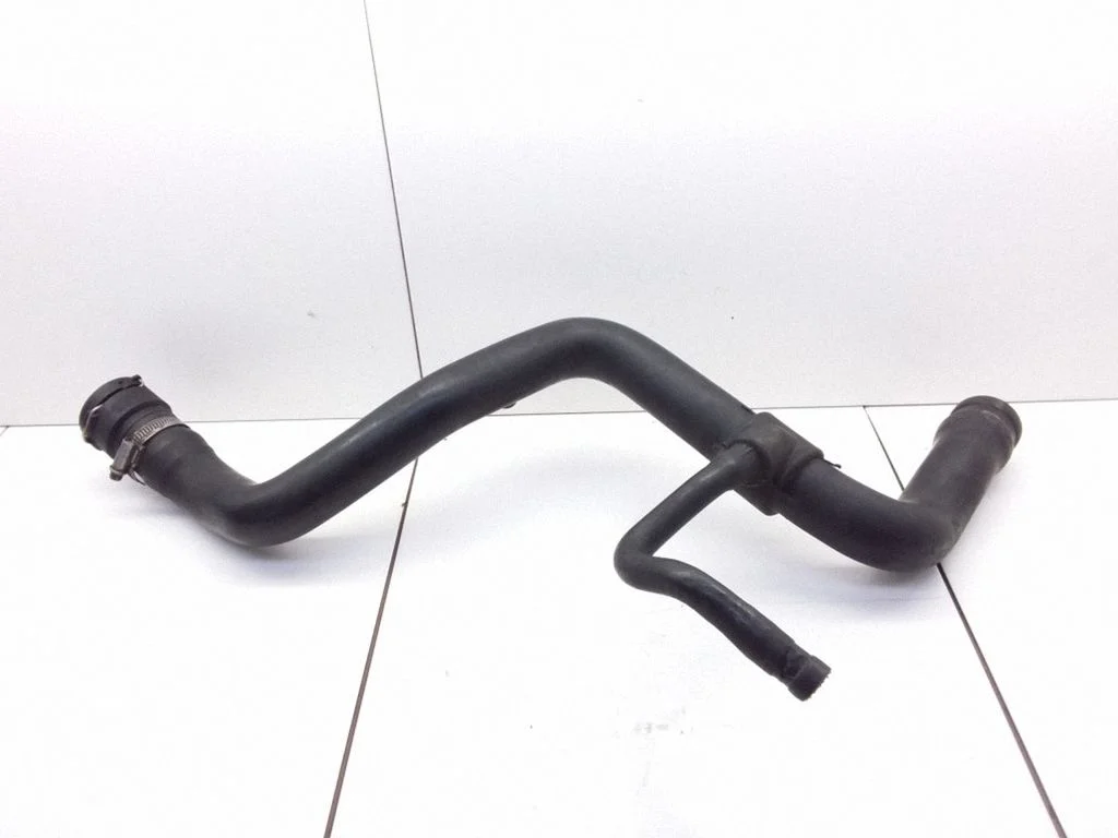 Engine coolant pipe/hose 8D0121101