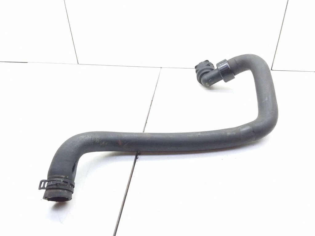 Engine coolant pipe/hose 565563897