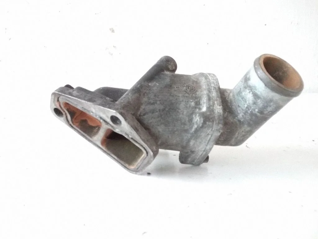 Thermostat/thermostat housing – Opel Vectra B (1996-2002)