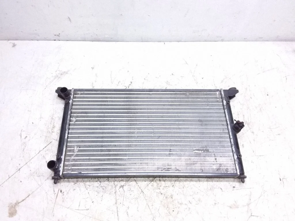 Jahutusvedeliku radiaator – Ford Galaxy (1995-2000)