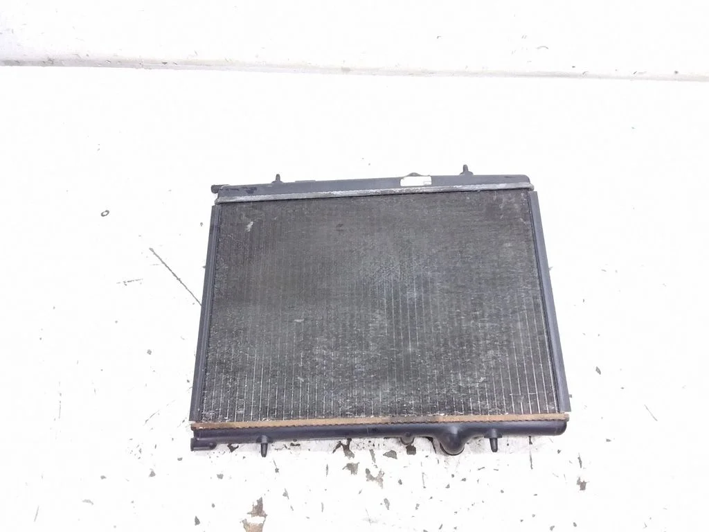 Jahutusvedeliku radiaator – Citroen C4 I (2004-2010)