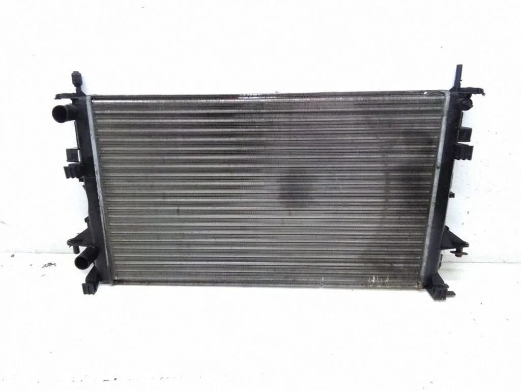 Jahutusvedeliku radiaator – Renault Laguna II (2001-2007)