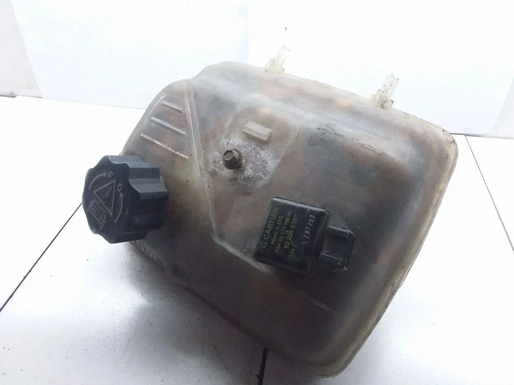Coolant expansion tank/reservoir 63299018