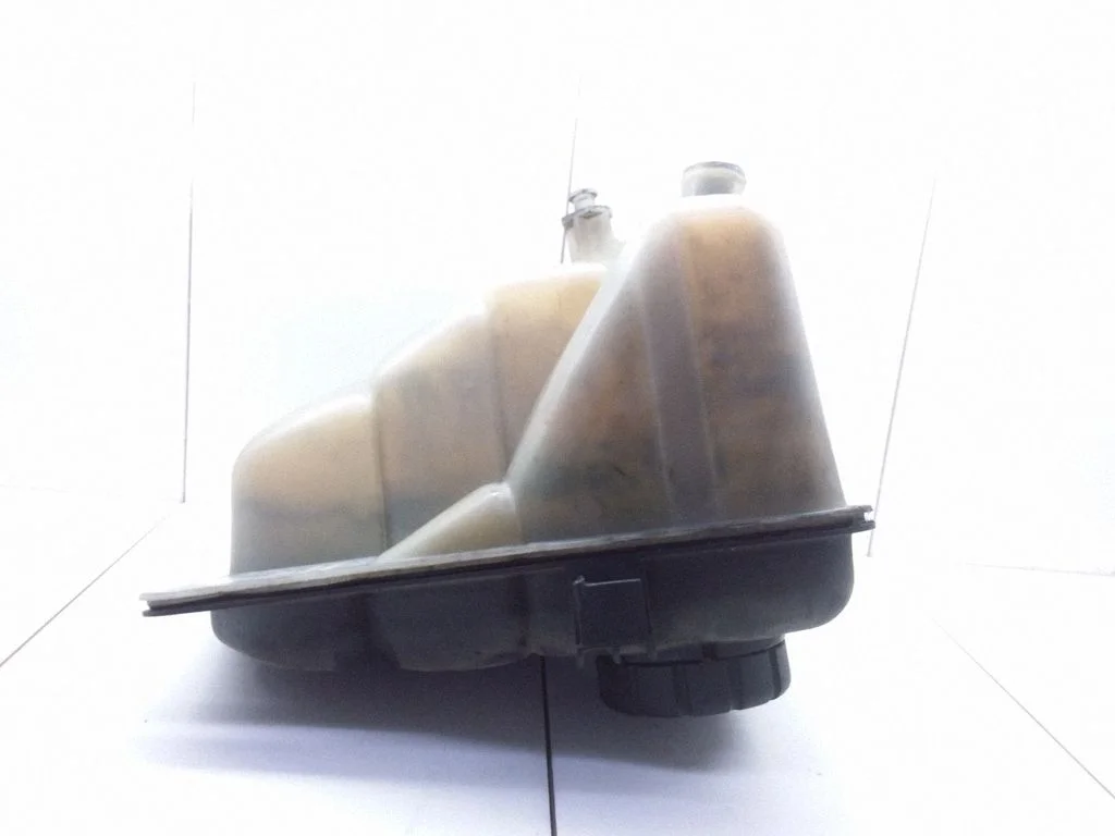 Coolant expansion tank/reservoir 2035000049