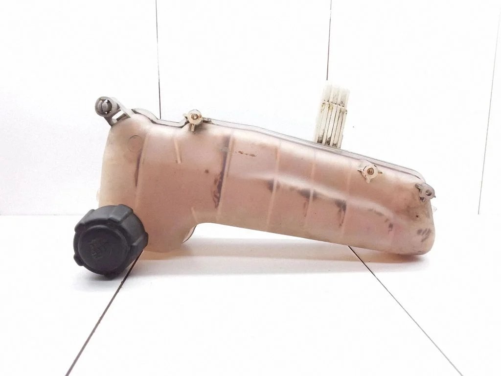Coolant expansion tank/reservoir – Renault Clio II (1998-2001)