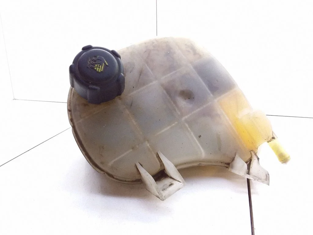 Jahutusvedeliku paisupaak – Renault Espace III (1997-2003)