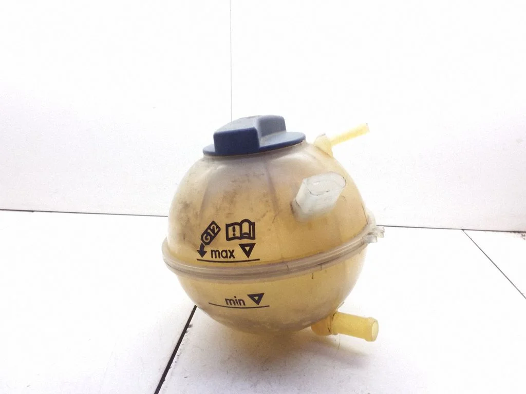 Coolant expansion tank/reservoir 1J0121403A