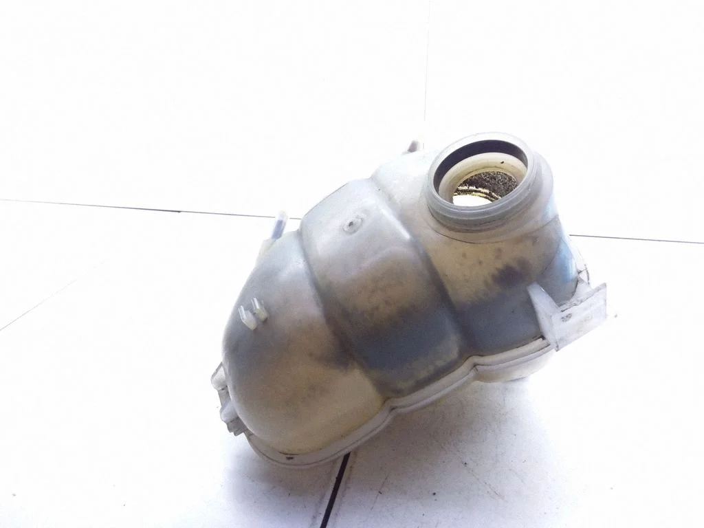 Coolant expansion tank/reservoir 90499767