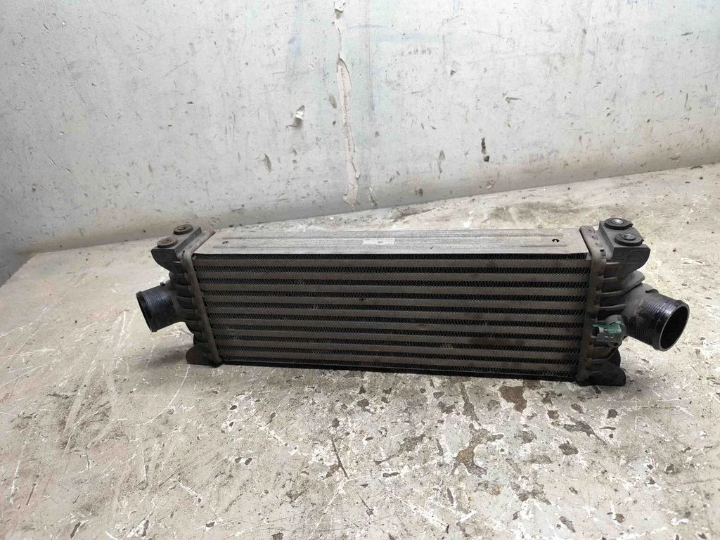 Starpdzesētāja (interkūlera) radiators CC119L440AF