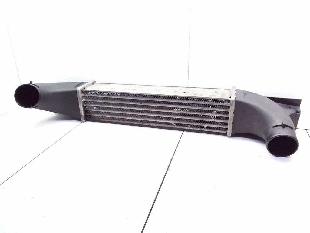 Starpdzesētāja (interkūlera) radiators 52482359
