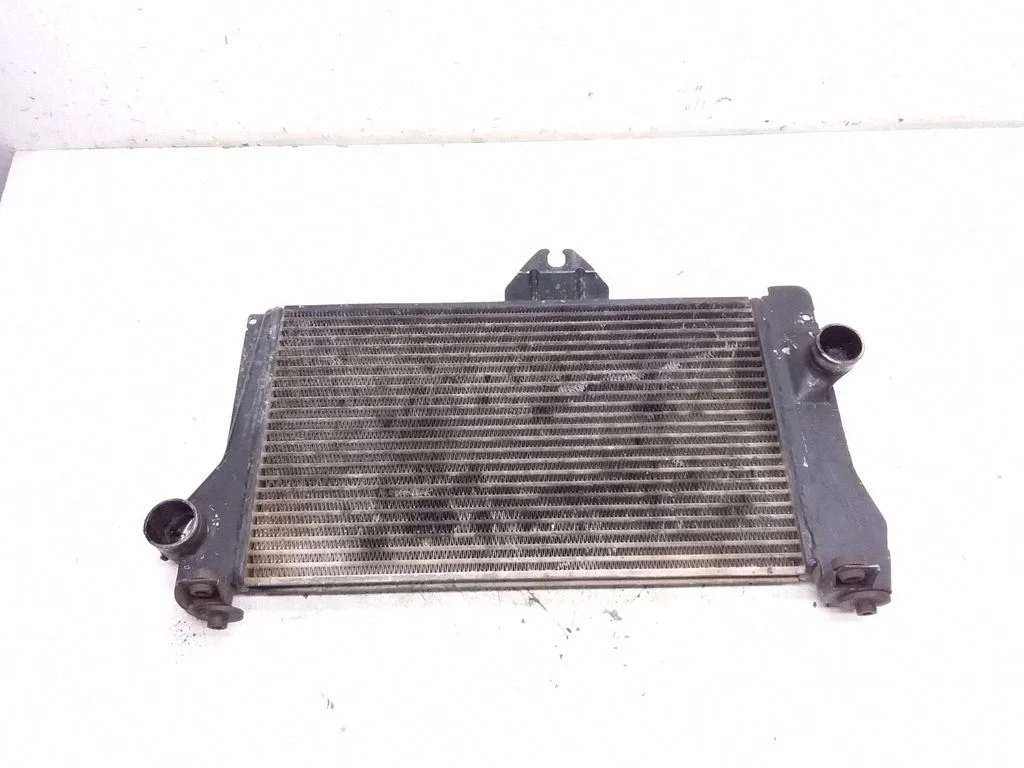 Starpdzesētāja (interkūlera) radiators
