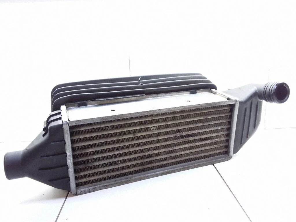 Vahejahuti radiaator 97FF9L440AD