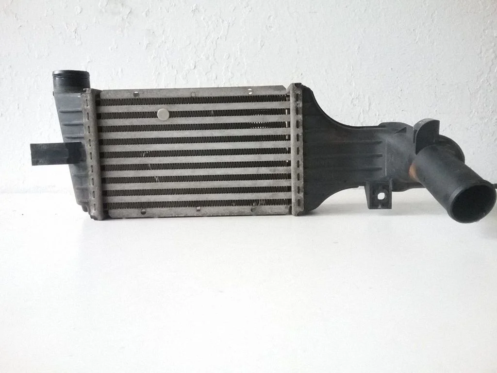 Starpdzesētāja (interkūlera) radiators 24436438