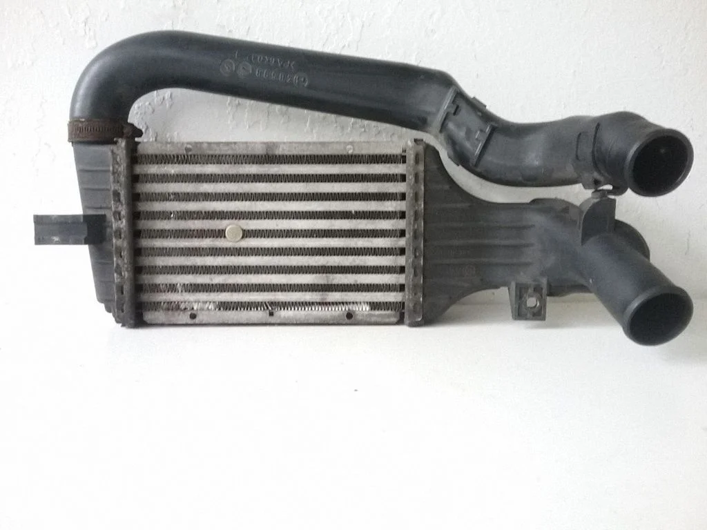 Starpdzesētāja (interkūlera) radiators 24406701