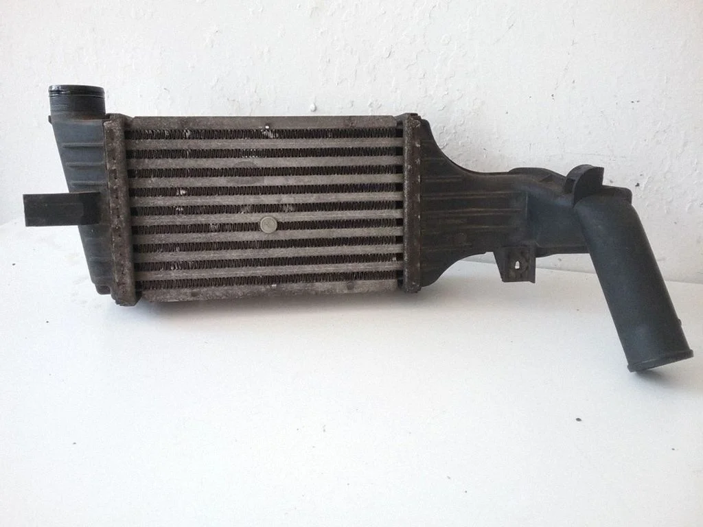 Starpdzesētāja (interkūlera) radiators 09129519