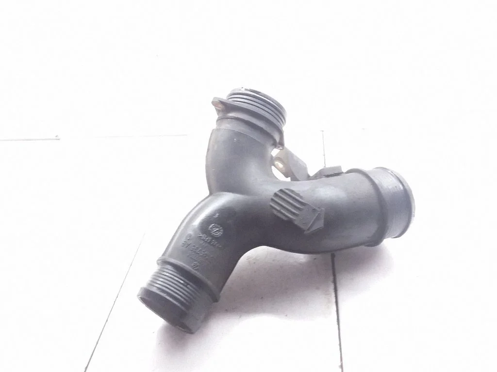 Intercooler hose/pipe – Volkswagen Touareg I (2002-2010)