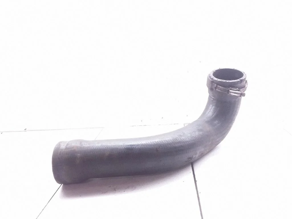 Vahejahuti voolik (-ud)/ toru (-d) – Opel Signum (2003-2008)