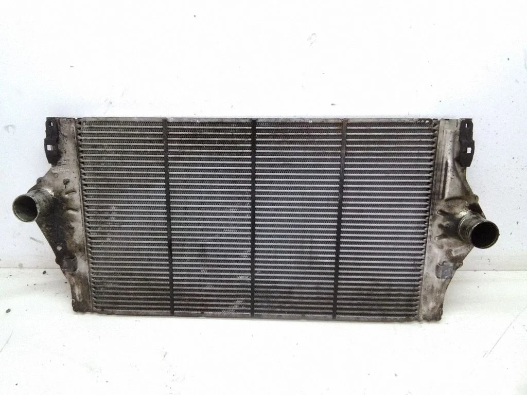 Starpdzesētāja (interkūlera) radiators 8ML376723221