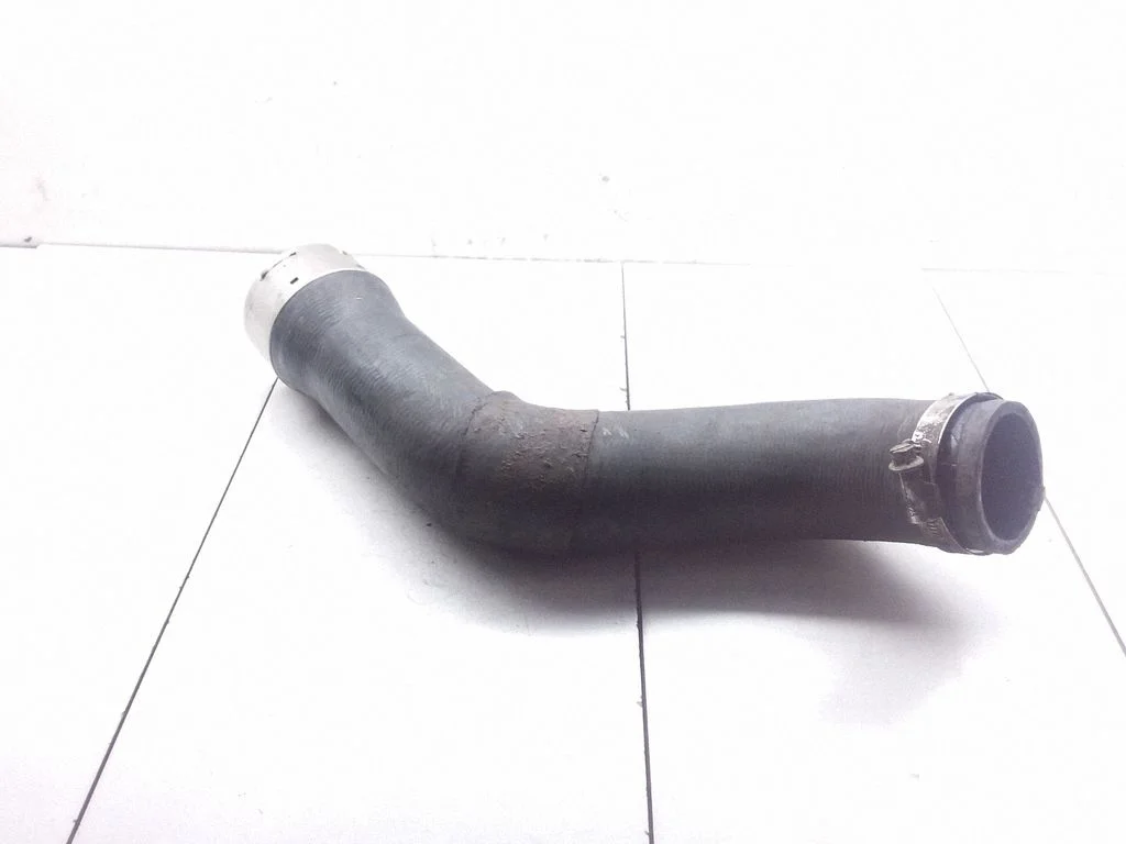 Intercooler hose/pipe